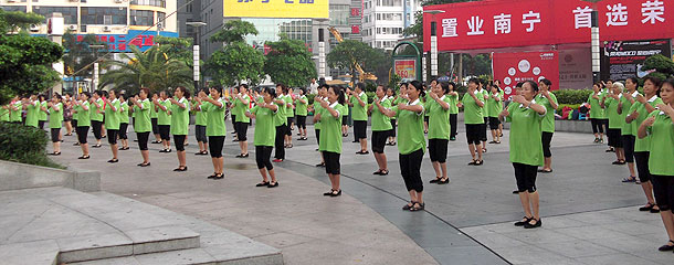 绿之韵健康社區(qū)行活动在广西玉林精彩上演